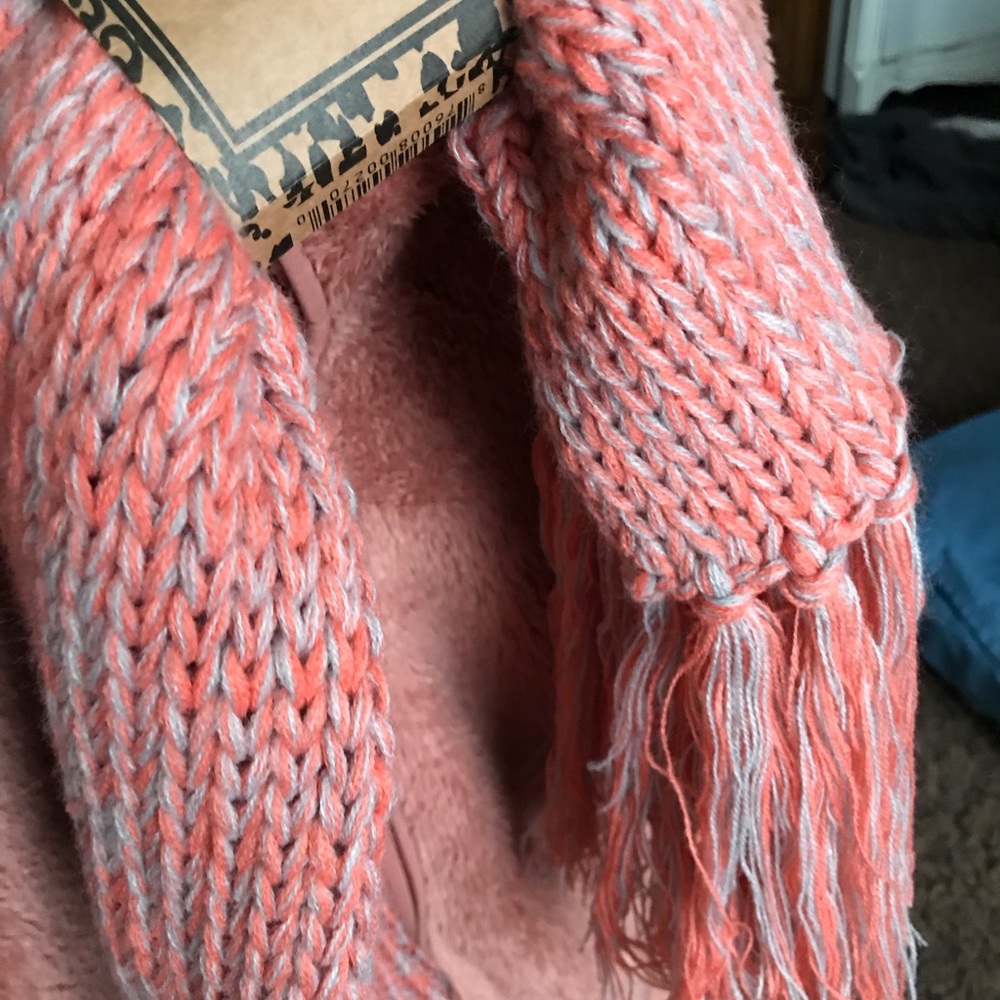 Infinity Scarf - Picture 2 of 3